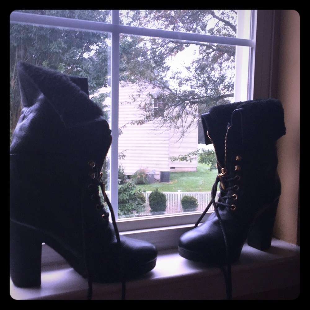 AMAZING HUNTER BOOTS